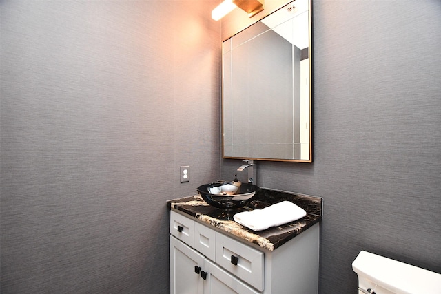 802 W 30th St, Houston, TX 77018 - half bathroom with vanity and toilet