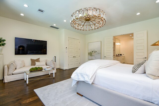 802 W 30th St, Houston, TX 77018 - bedroom featuring recessed lighting, dark wood-type flooring, ensuite bathroom, a closet, and baseboards
