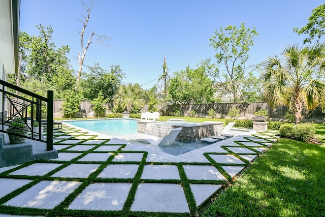 802 W 30th St, Houston, TX 77018 - view of pool with a fenced backyard, a patio, and a hot tub