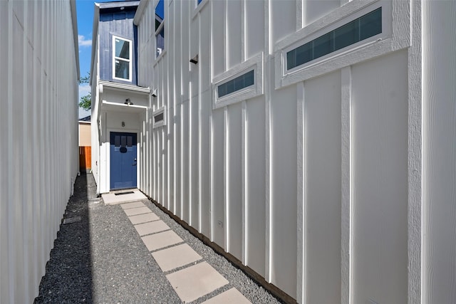 8417 Venus St Unit A B, Houston, TX 77088 - entrance to property with board and batten siding
