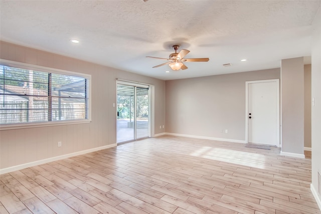 304 Lisa Ct, Friendswood, TX 77546 - photo 2
