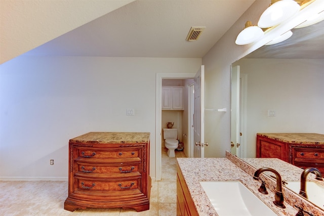 4815 N Pine Brook Way, Houston, TX 77059 - bathroom with vanity and tile patterned floors