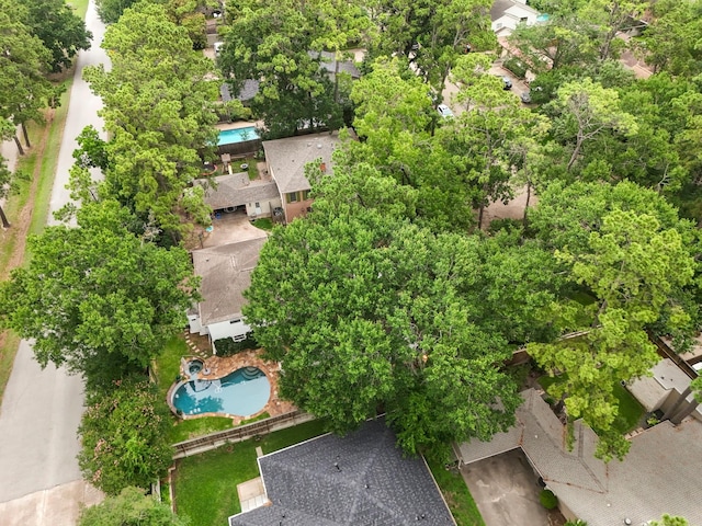 11 Twin Circle Dr, Houston, TX 77042 - bird's eye view of a pool area