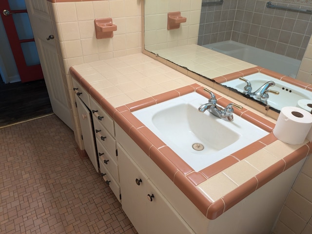 405 Gifford, Rusk, TX 75785 - full bath featuring vanity and a shower