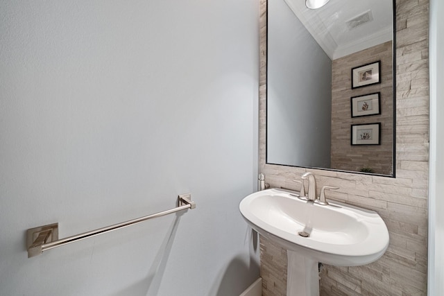 6218 Southcott Ct, Katy, TX 77450 - bathroom with a sink