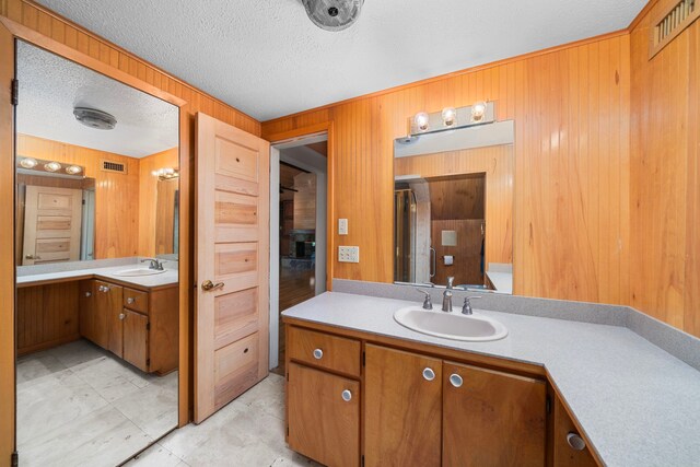 403 Hoskins Broadway St, El Campo, TX 77437 - photo 21