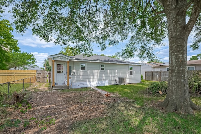 7406 Valeda Dr, Deer Park, TX 77536 - back of house featuring cooling unit