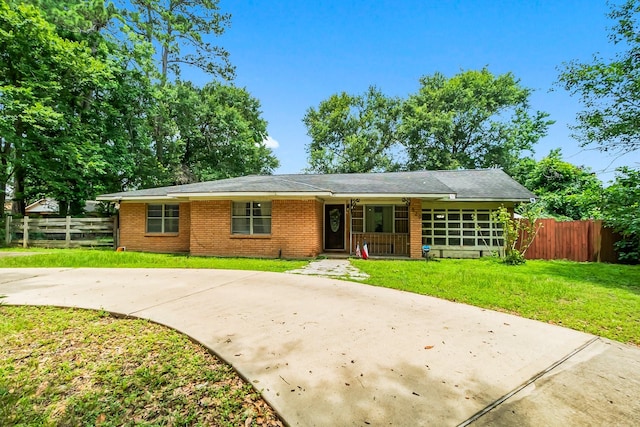 520 Turner St, Conroe, TX 77301 - photo 2