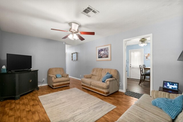 520 Turner St, Conroe, TX 77301 - photo 6