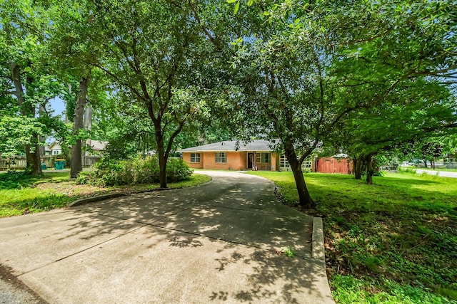 520 Turner St, Conroe, TX 77301 - photo 1