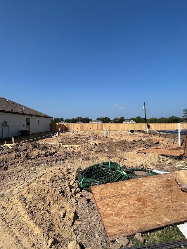 10709 Blocker Ct, Bryan, TX 77801 - view of yard