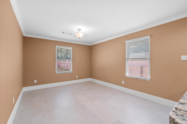 8423 Holiday Ln, Houston, TX 77075 - unfurnished room featuring crown molding and baseboards