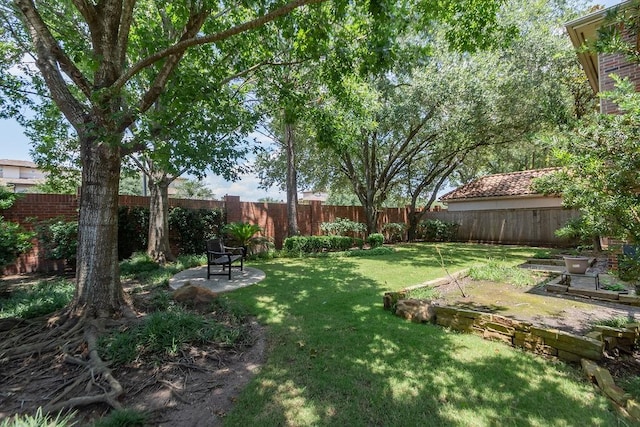 3011 Bonnebridge Way Blvd, Houston, TX 77082 - view of yard featuring a garden