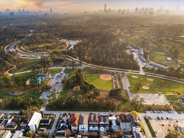 6619 Minola St, Houston, TX 77007 - aerial view at dusk of a view of skyline