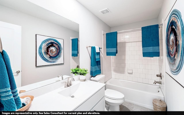 23514 Malbec Dr, Alvin, TX 77511 - bathroom with vanity, toilet, and bathing tub / shower combination