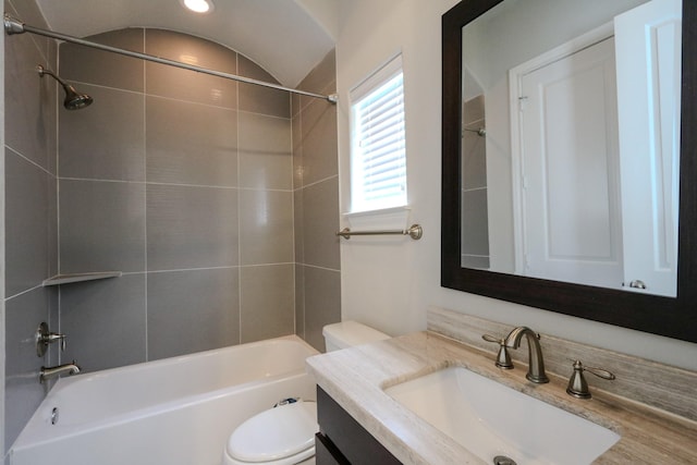 9642 Fannin Sta W, Houston, TX 77045 - full bathroom featuring toilet, vanity, and shower / bathtub combination