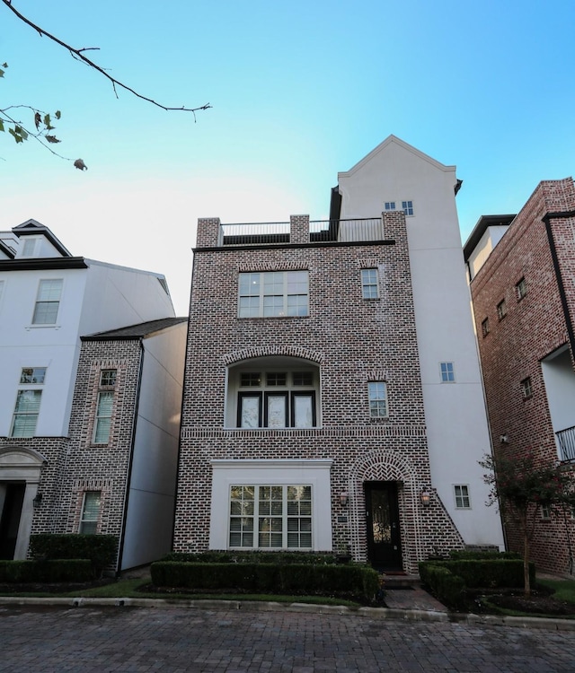 9642 Fannin Sta W, Houston, TX 77045 - view of front of property with brick siding
