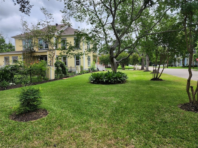 1017 Water St, Navasota, TX 77868 - view of yard