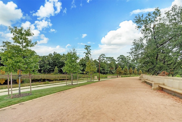 511 S Post Oak Ln Unit 2B, Houston, TX 77056 - view of property's community featuring a water view