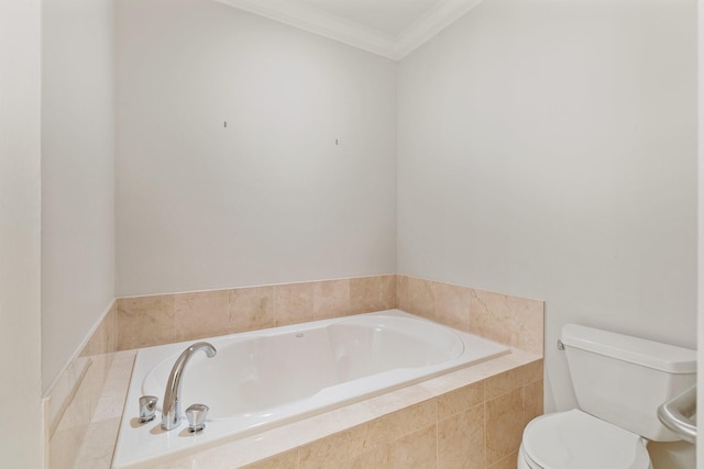511 S Post Oak Ln Unit 2B, Houston, TX 77056 - bathroom with toilet, a garden tub, and crown molding