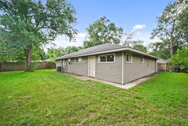 231 Gruss Dr, Houston, TX 77060 - back of house featuring cooling unit