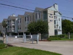 18617 Egret Bay Blvd Unit 303, Webster, TX 77058 - view of building exterior