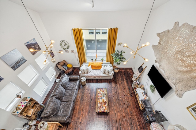 429 Meadow St, Houston, TX 77020 - living room with wood finished floors