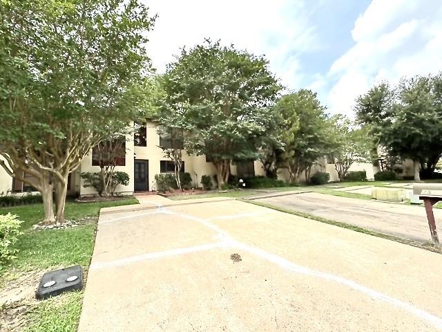 3823 Knollcrest Dr, Montgomery, TX 77356 - view of front of house with stucco siding