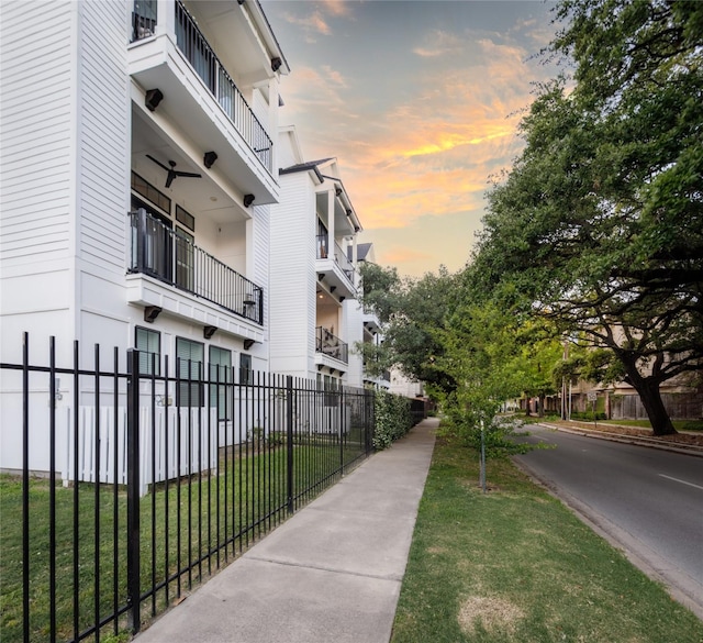 1402 Missouri Unit B, Houston, TX 77006 - view of community