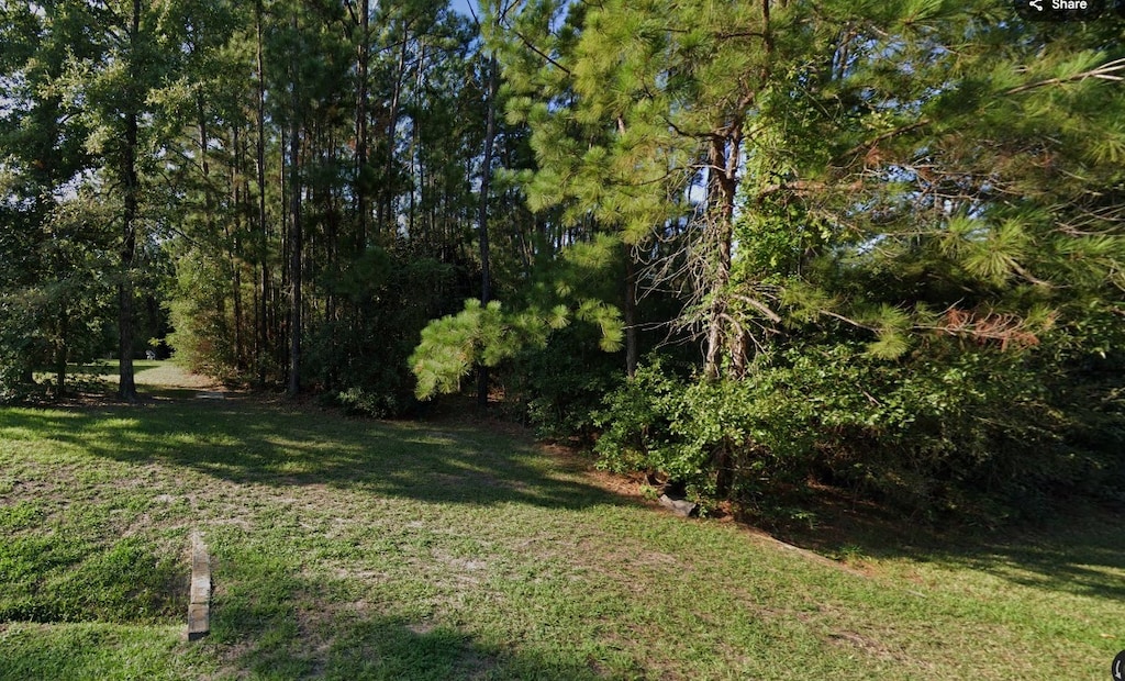 226 W Lone Oak Rd, Onalaska, TX 77360