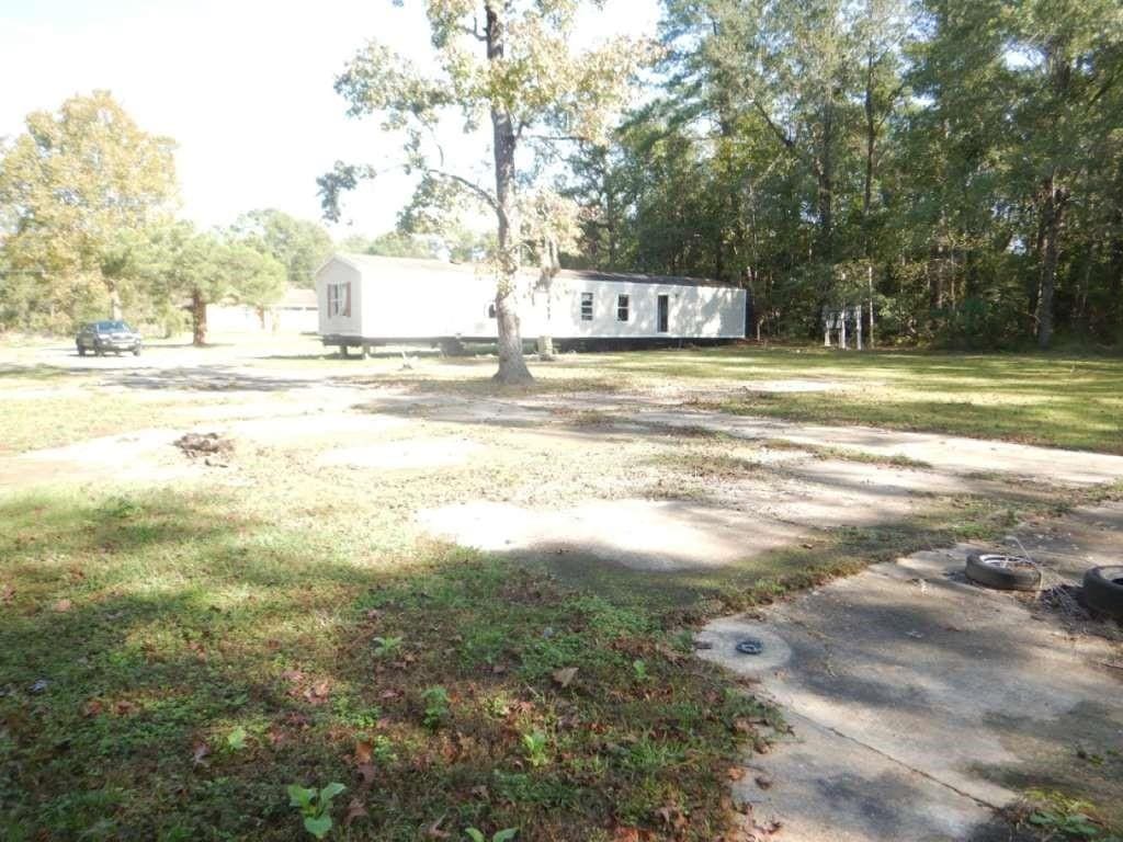 445 Oak Ln, Vidor, TX 77662 - photo 1