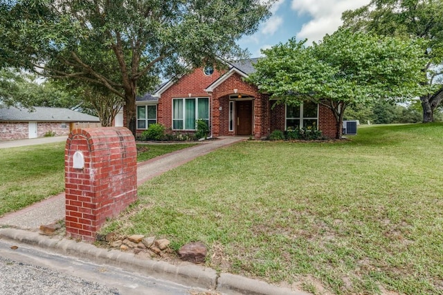 104 Douglas Dr, Bellville, TX 77418 - photo 2