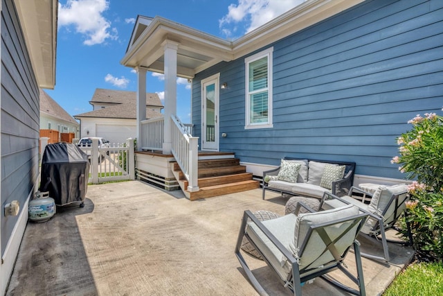 9 Broad St, Galveston, TX 77554 - view of patio / terrace featuring a gate