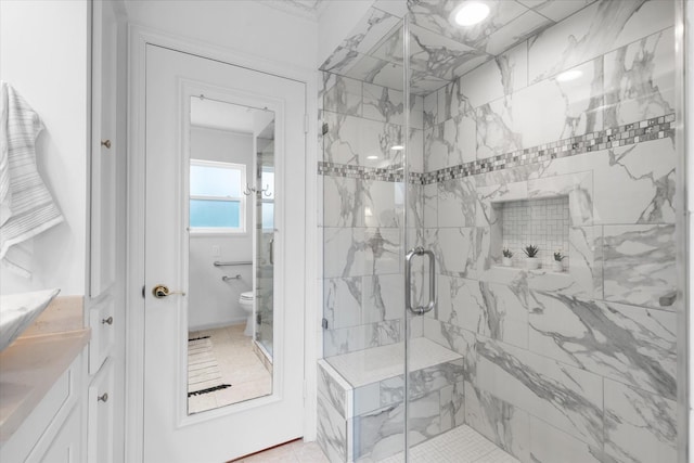 1518 S Gessner Rd, Houston, TX 77063 - full bath featuring a marble finish shower and toilet