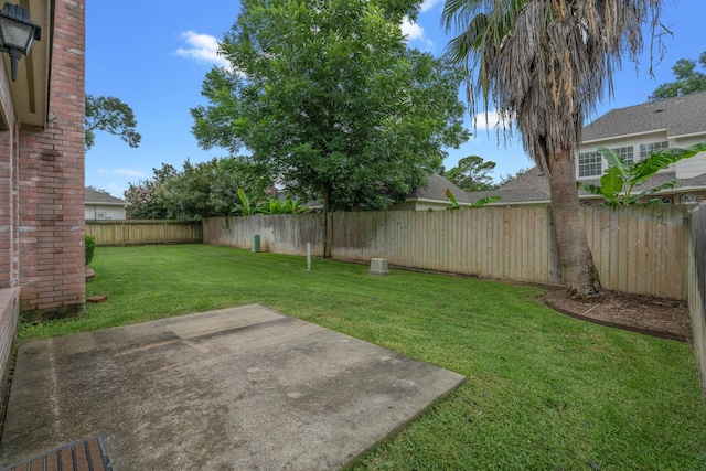 31335 Bearing Star Ln, Tomball, TX 77375 - fenced backyard with a patio