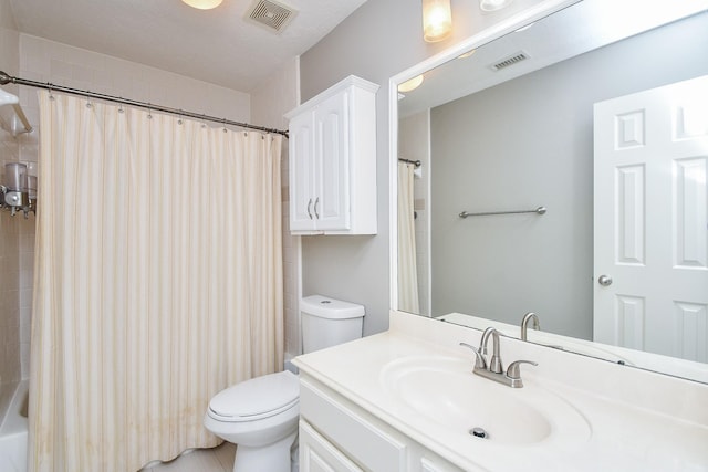 7103 Adobe Meadows Ct, Sugar Land, TX 77479 - full bathroom with vanity, toilet, and shower / bath combo with shower curtain