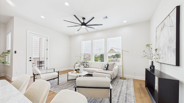 1813 Brooks St, Houston, TX 77026 - living room with a ceiling fan, plenty of natural light, light wood-style floors, recessed lighting, and baseboards