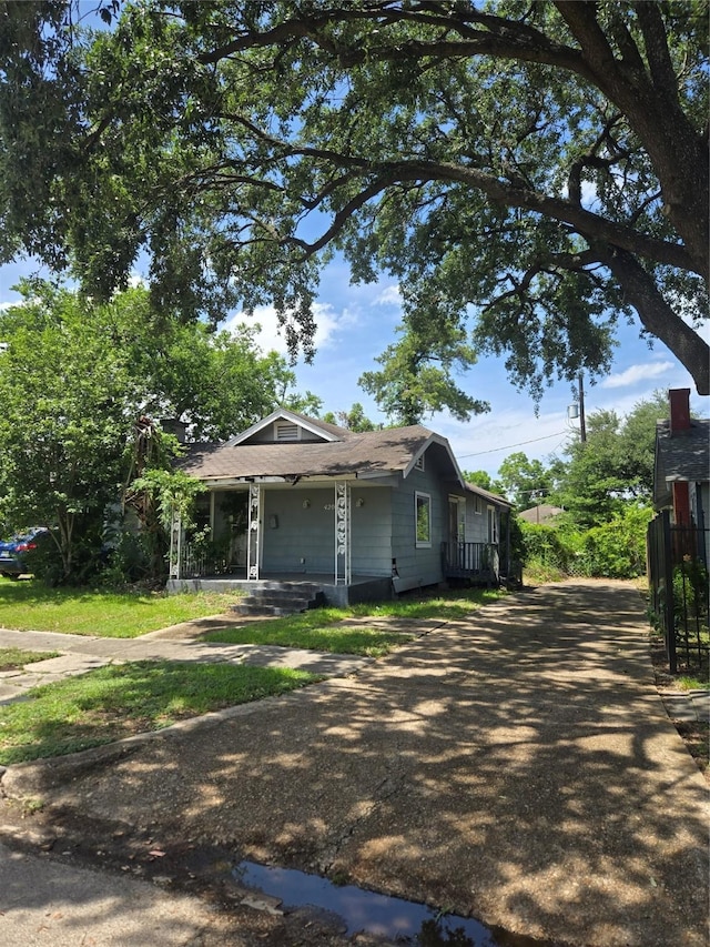 4209 Bell St, Houston, TX 77023 - photo 2