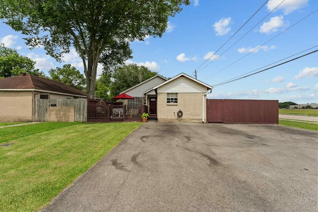 2102 N Pearland Ave, Pearland, TX 77581 - photo 2