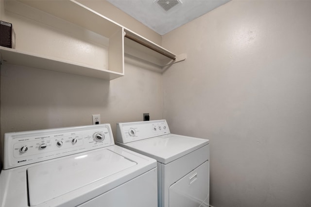 16315 Redbud Berry Ln, Cypress, TX 77433 - laundry area featuring washer and clothes dryer