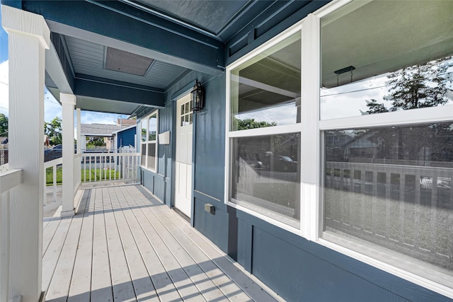 3910 Cetti St, Houston, TX 77009 - view of wooden porch