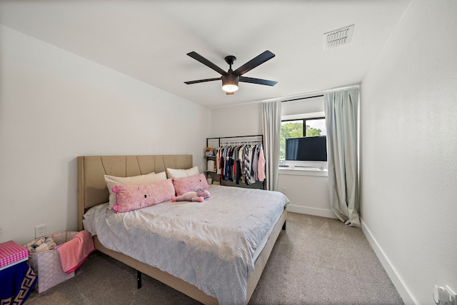 1902 Knoboak Cir, Houston, TX 77080 - carpeted bedroom featuring baseboards and a ceiling fan