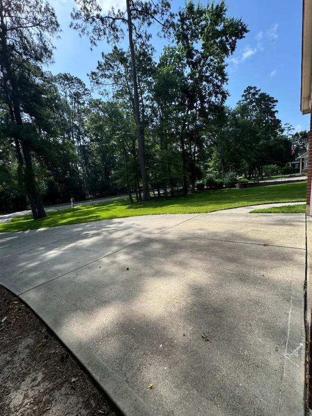 2232 Stableridge Dr, Conroe, TX 77384 - view of patio with view of wooded area