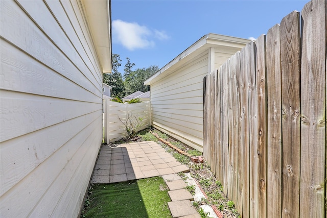 26881 Manor Crest Ct, Kingwood, TX 77339 - view of yard