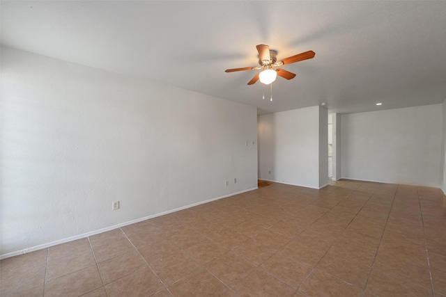 12500 Sandpiper Dr Unit 5, Houston, TX 77035 - empty room with ceiling fan and baseboards