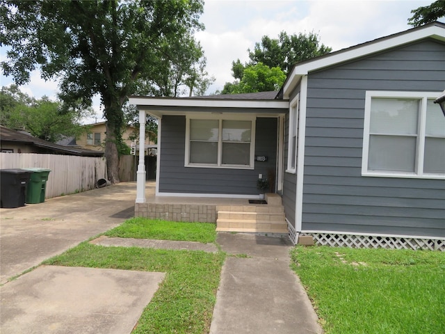 1103 Jocelyn St, Houston, TX 77023 - view of front facade
