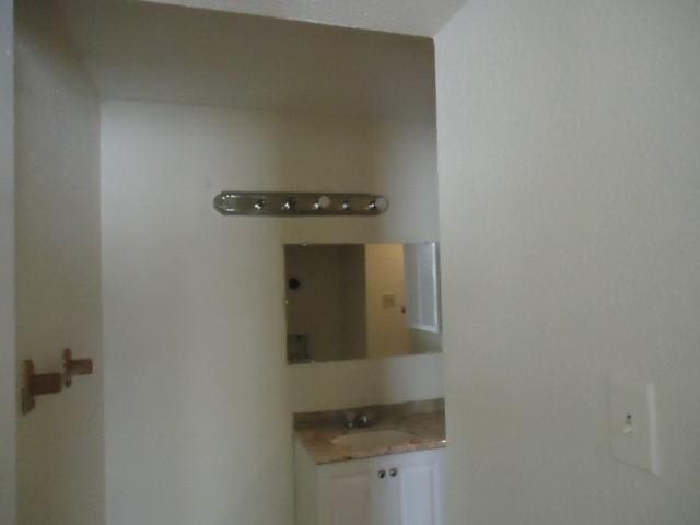 12500 Sandpiper Dr Unit 6, Houston, TX 77035 - detailed view of a sink