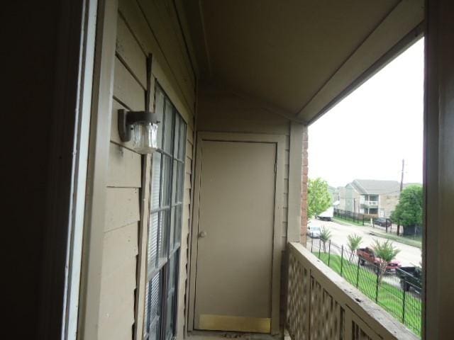 12500 Sandpiper Dr Unit 6, Houston, TX 77035 - view of balcony