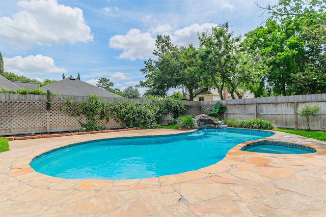 10402 Hondo Hill Rd, Houston, TX 77064 - view of swimming pool with a fenced backyard and a pool with connected hot tub