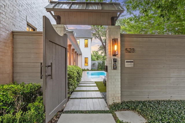523 E 23rd St, Houston, TX 77008 - view of gate
